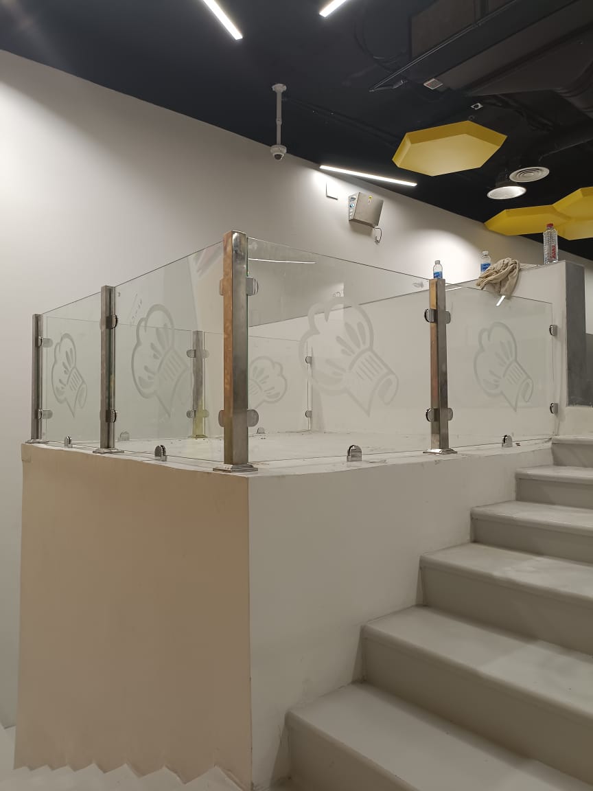 صورة زجاج الرياض